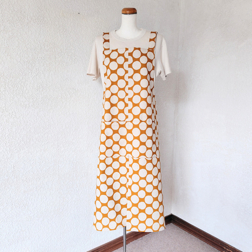 動き易い♪かぶるだけのエプロン(北欧風ドット柄/マスタード)S～LL