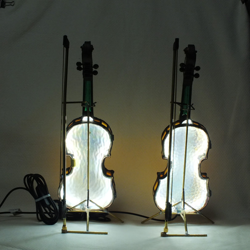 高さ31cm、ステンドグラスのバイオリン（LED付き）3L ver.4-438