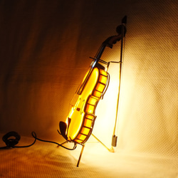 高さ３１ｃｍ、ステンドグラスのバイオリン（LED付き）３Ｌ 4枚目の画像