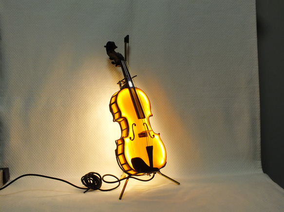 高さ３１ｃｍ、ステンドグラスのバイオリン（LED付き）３Ｌ 7枚目の画像