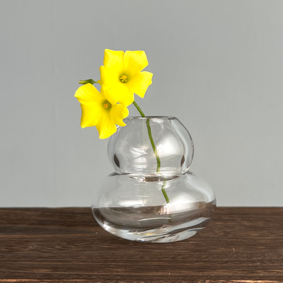 【母の日ギフトにも】+yuragi no.4 2段の丸花瓶　nonohana vase 1枚目の画像