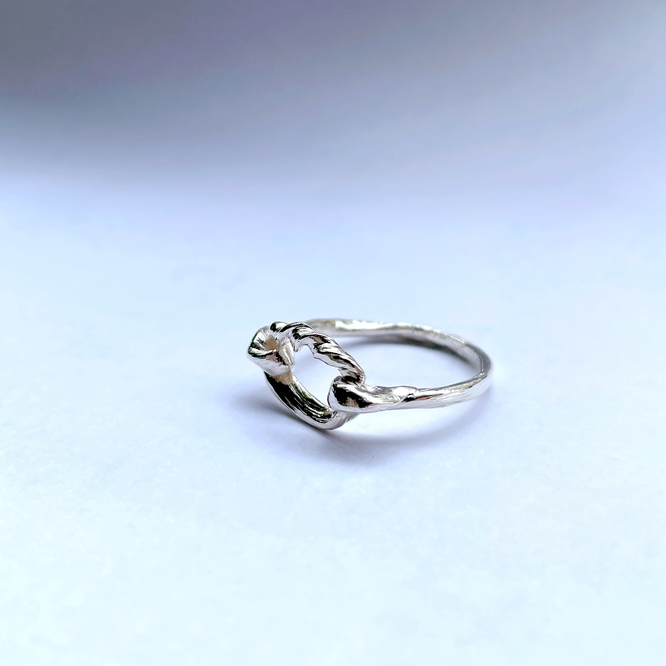 繋がるリング　twist ring 蜜蝋ジュエリー