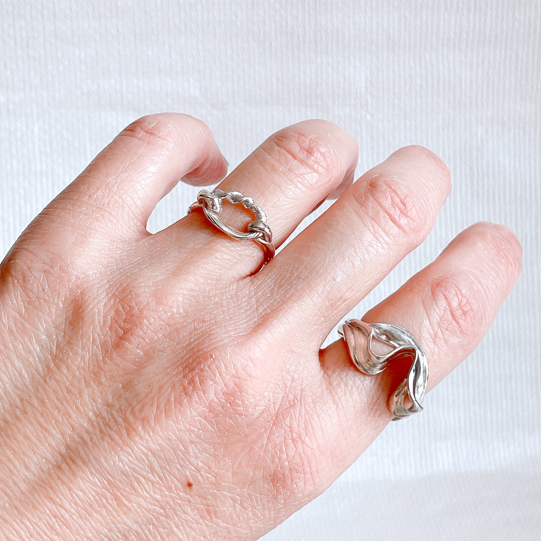 繋がるリング　twist ring 蜜蝋ジュエリー