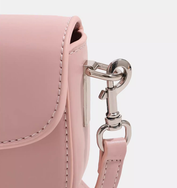 小さい方型バッグ  本革牛革  高級感のあるショルダーバッグ  簡素なスタイルのカバン  鞄 16枚目の画像