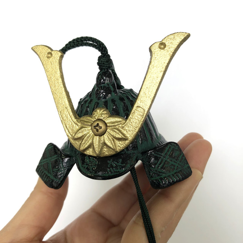 かぶと　鉄製 鉄錆地連山道横矧紺糸胸取二枚胴具足（兜）／ホームメイト