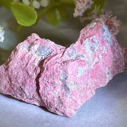 チューライト✨　ピンク　翡翠　ノルウェー産　ラフストーン　原石 1枚目の画像