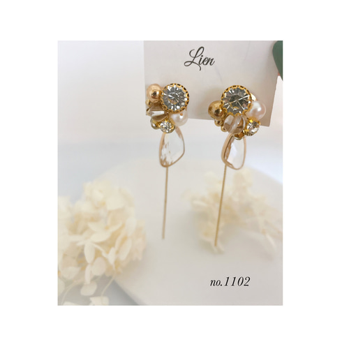 ♡ハンドメイド♡ビジューピアスイヤリング№991 ♡ハンドメイド♡ビジューピアスイヤリング№991 （月モチーフの