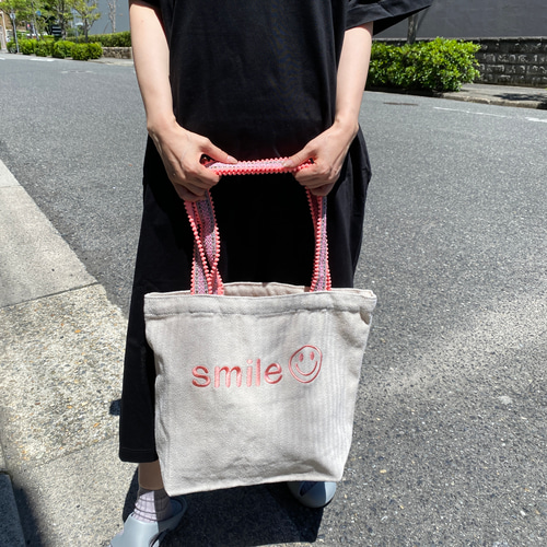 ゲール　ハンドメイド　トートバッグ 受注生産】コロンとした形がかわいい 北欧柄バッグ トートバッグ