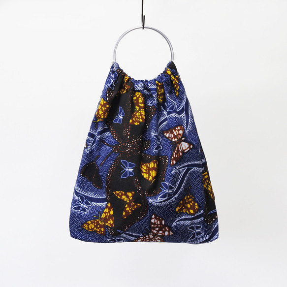 アフリカ布のリングハンドルバッグ（ バタフライ・蝶 ）大人可愛い お洒落 1枚目の画像