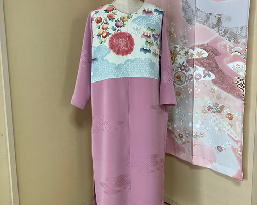 彩　着物リメイク♪ 華やか訪問着からロングワンピース❣️ 彩 着物リメイク♪ 艶やか袋帯と着物からロングワンピース❣️鶴