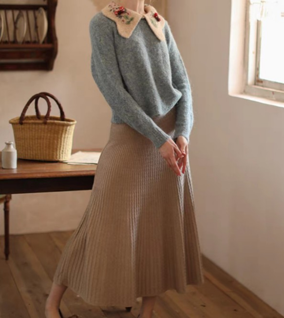手編み 手刺繍立体かぎ針編みアルパカプルオーバー フレンチセーター   受注生産 4枚目の画像
