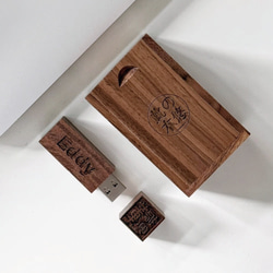 【客製化禮物】原木USB隨身碟64G 印章設計 含木製外盒 送禮首選 第4張的照片