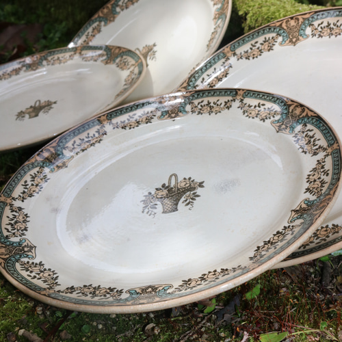 【希少】フランス アンティーク サルグミンヌ 白浮彫 フルーツプレート４枚セット 希少】フランス アンティーク サルグミンヌ 白浮彫 フルーツプレート4