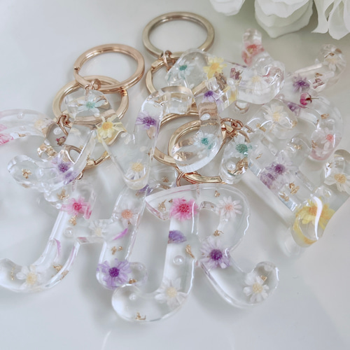 名入れ・文字入れ◎ 推し活♡ お花入り アルファベット イニシャル