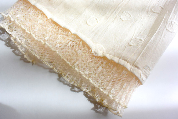 【受注制作】プリーツチュール裾の立体ドット柄コットンワッシャー加工ストール アイボリー 13枚目の画像