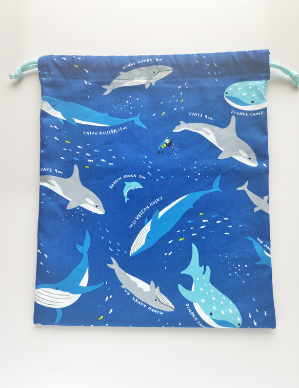 35×30  巾着　お着替え袋　　海の生き物　魚　サメ　クジラ 3枚目の画像