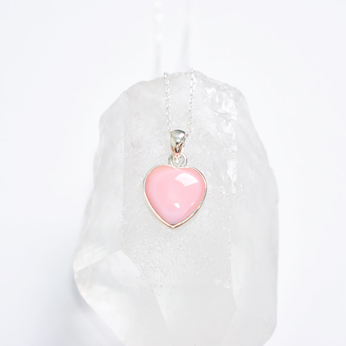 ピンク色のハートのクィーンコンクシェルシルバーネックレス シルバー