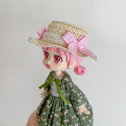 JANAYA ハンドメイド　ねんどろいどどーる用　麦わら帽子　カーキ色　フリル型　ピンク格子柄リボン 3枚目の画像