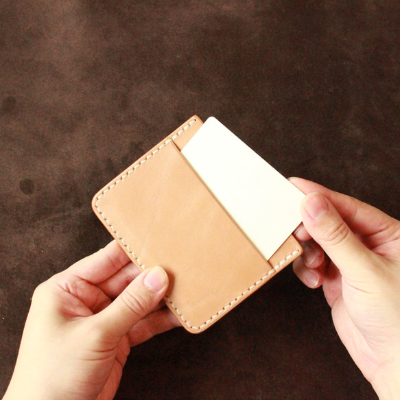 【受注製作・生成り】ポケット付きシンプル札入れ　ハーフサイズ　牛ヌメ革 8枚目の画像