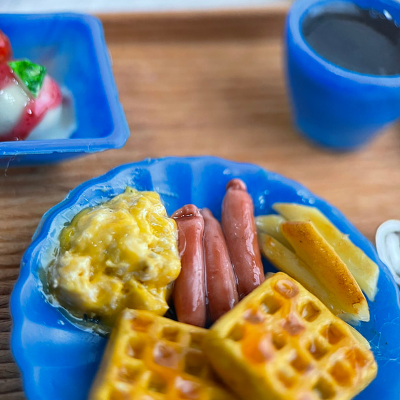 ミニチュアフード ハニーワッフルセット 朝食 モーニング アイス ドールハウス小物 8枚目の画像