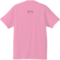 【MOM est. 2025〜1980】ママ • おかあさんのTシャツ　ピンク 4枚目の画像