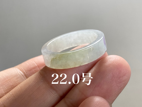 L6-10 美品 22.0号 白瓷 ミャンマー産天然 A貨 本翡翠 くりぬき リング 1枚目の画像