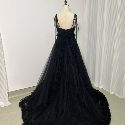 送料無料！カラードレス 2次会/合コン/デート ブラック ラッフルフリル  