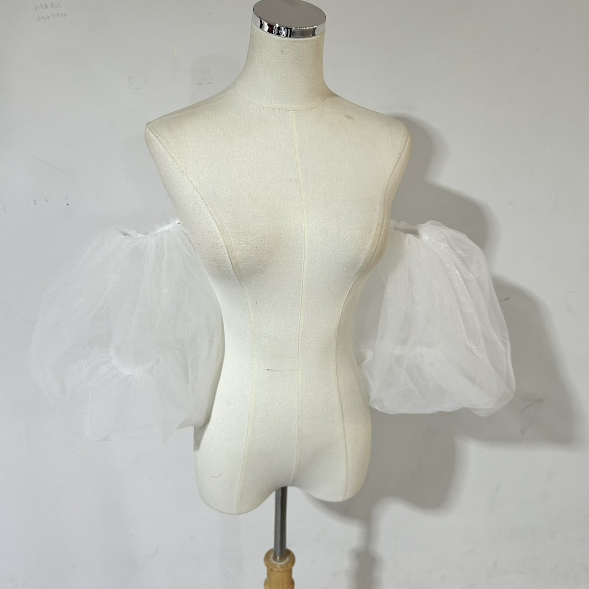 大人気上昇 ボブスリーブ 取り外し袖 ホワイト ショルダーの付け袖 パフスリーブ オーダー可能