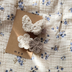 papillon  and   flower  hairclip 〈2set〉 1枚目の画像