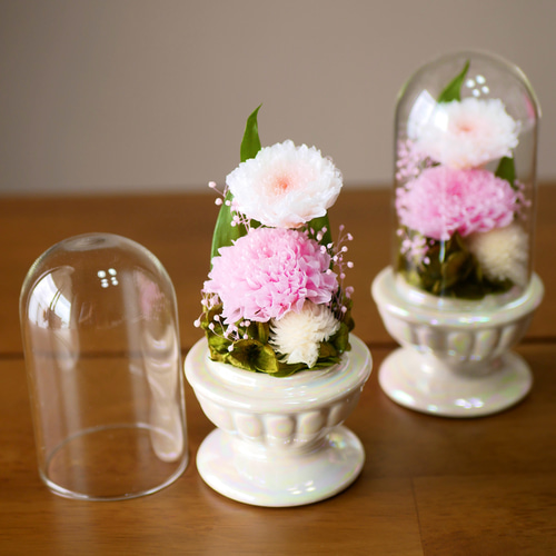 お供え仏花　【ガラスドーム付 対セット】 即日発送】プリザーブドフラワー 仏花 お供え花 鼓（つづみ