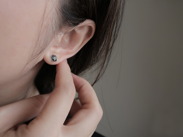 925純銀 赫基蒙水晶 黑閃靈鑽 鎖珠 轉珠 耳環 耳夾 免費送禮包裝 第9張的照片