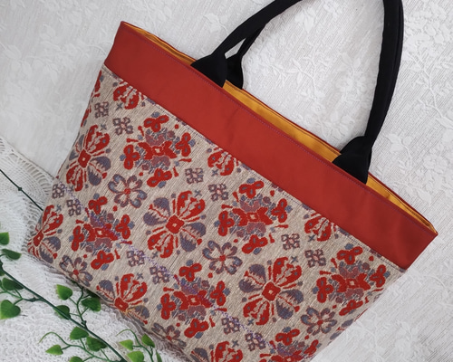 正絹×紬帯リメイク☆横型大きめバッグ☆ツーウェイ☆抽象花柄