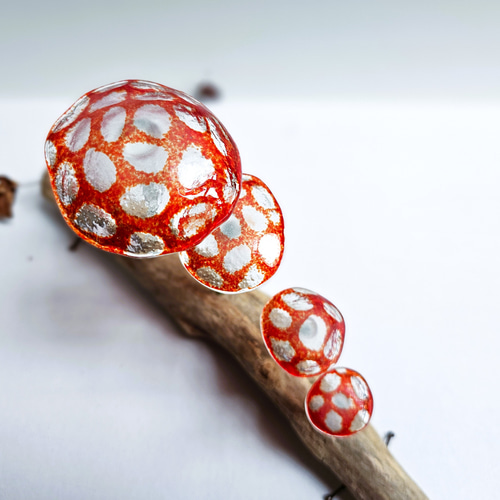 ガラスのキノコ 置物 オブジェ まだら赤5本 立体・オブジェ スタジオ