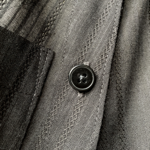 ブラックからみ織りドビー　横ボタンのふんわりすっきりフレアーエプロンドレス　着丈100 11枚目の画像