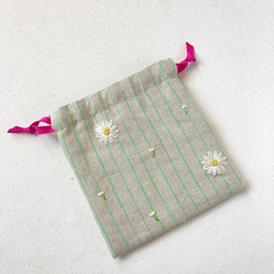 刺繍の巾着ポーチ：Daisy 0001 3枚目の画像