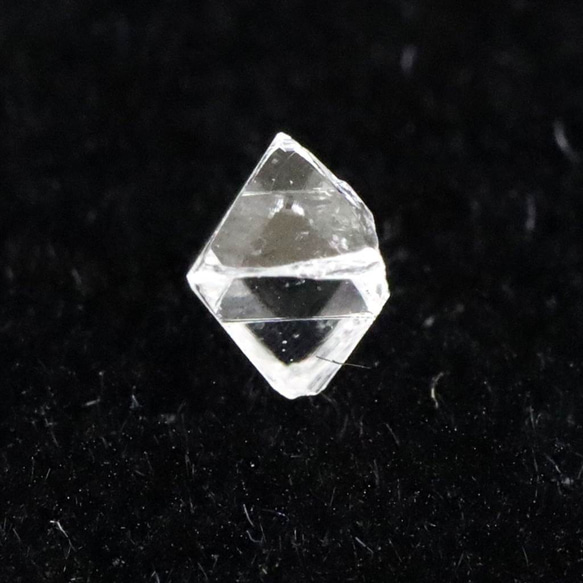 天然 ダイヤモンド ソーヤブル結晶 八面体 成長丘  0.071ct #94090 2枚目の画像