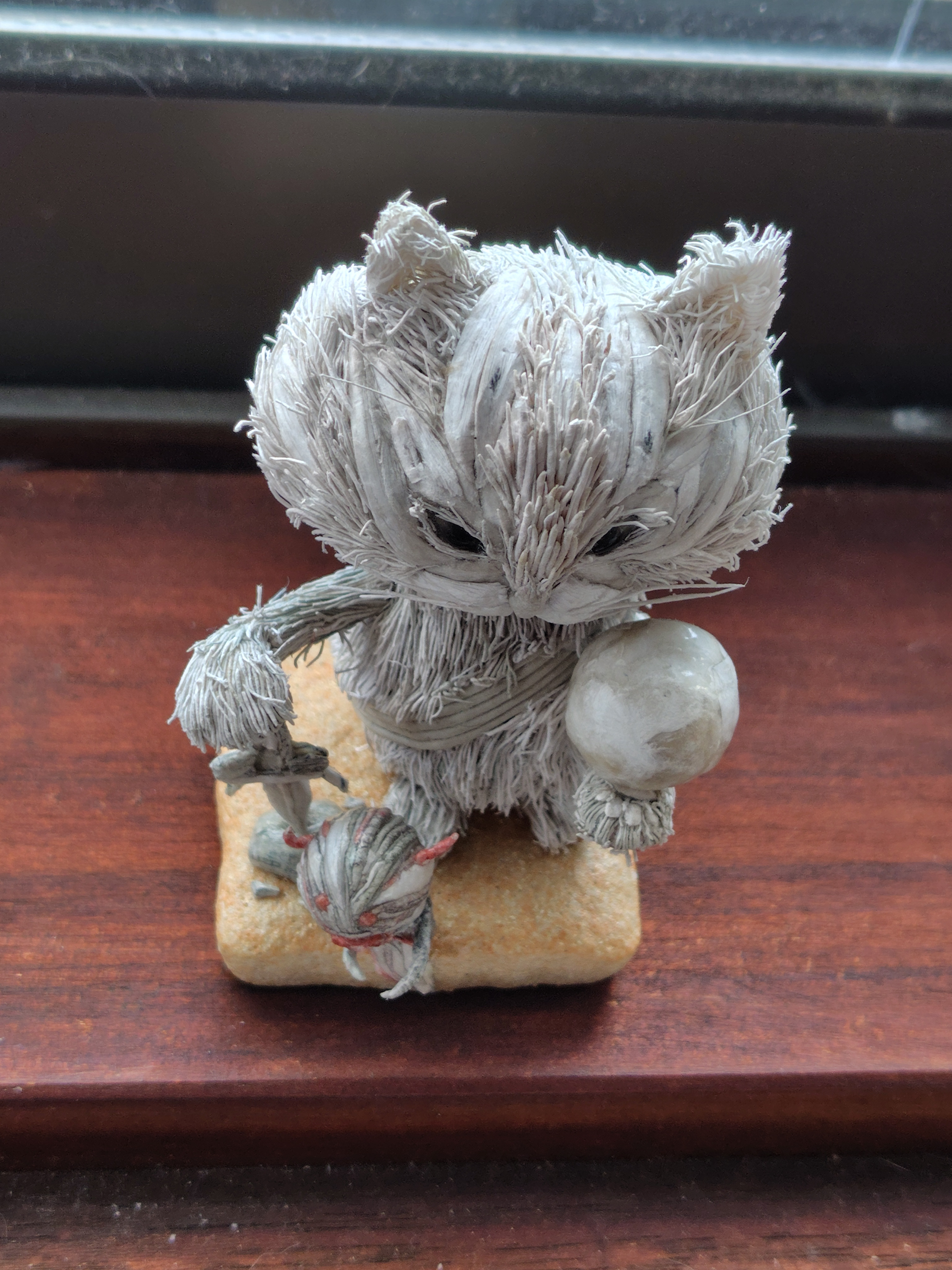 アート作品_猫は後追い自殺をする