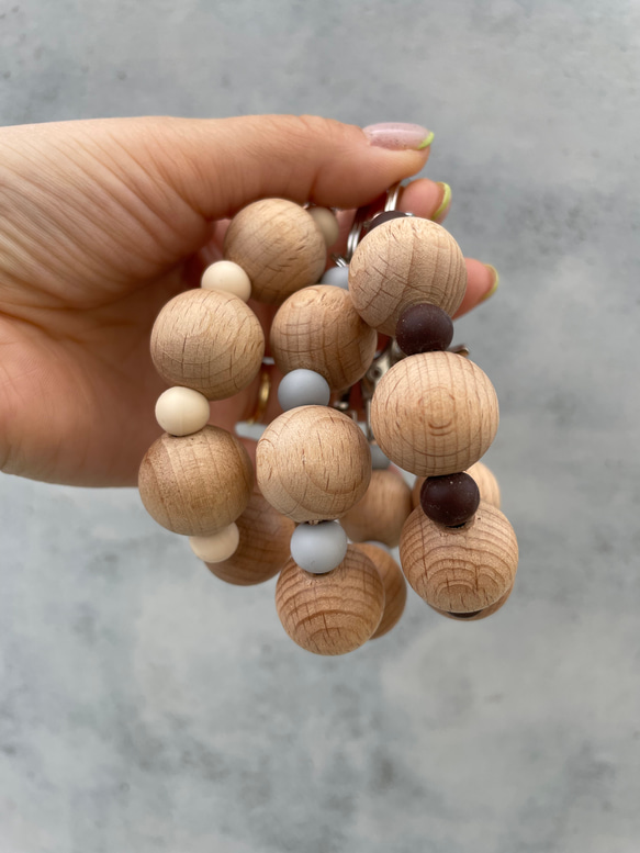 Wood beads keyring 2枚目の画像