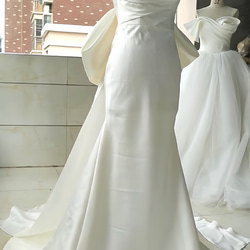 上質なドレス！バックリボン　ビスチェ　披露宴　チューブトップ　オフホワイト　カラー変更可能　オーダー可結婚式花嫁挙式2次 4枚目の画像