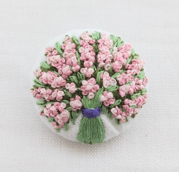 ピンクの小花の花束 刺繍ブローチ 2枚目の画像