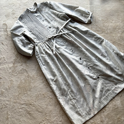 大島紬のピンタックワンピース　シャツワンピース　七分袖　着物リメイク 3枚目の画像