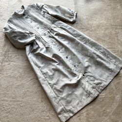 大島紬のピンタックワンピース　シャツワンピース　七分袖　着物リメイク 2枚目の画像
