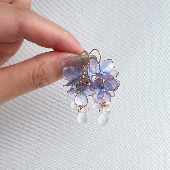 【特集掲載】水彩の紫陽花 ピアス/イヤリング ディップアート アメリカンフラワー 推し活 レジン 紫 ブライダル 14枚目の画像