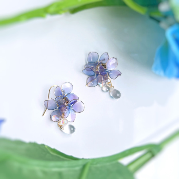 【特集掲載】水彩の紫陽花 ピアス/イヤリング ディップアート アメリカンフラワー 推し活 レジン 紫 ブライダル 1枚目の画像