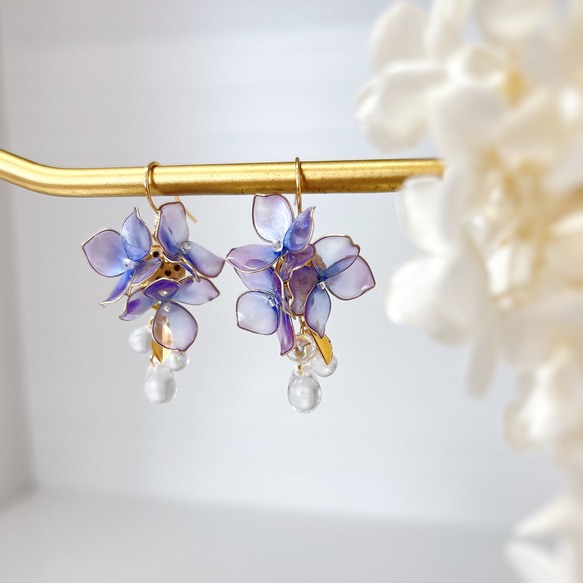 【特集掲載】水彩の紫陽花 ピアス/イヤリング ディップアート アメリカンフラワー 推し活 レジン 紫 ブライダル 12枚目の画像