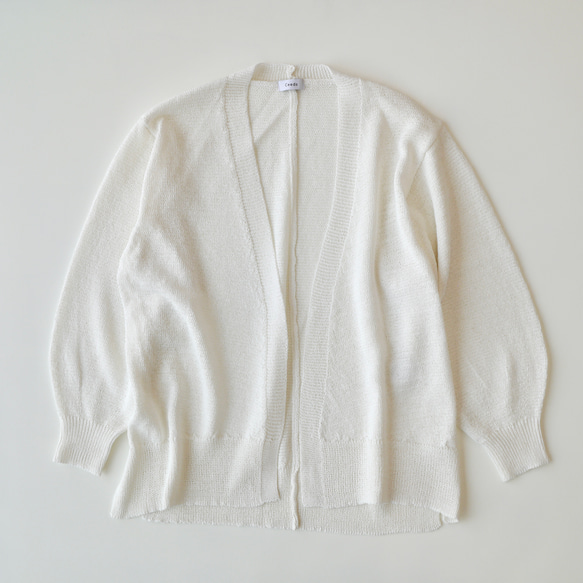 【洗える透かし編みUVカーディガン】清涼感たっぷりペーパーMIXヤーン素材　オフホワイト　りんご1個分の軽さ 紫外線対策 14枚目の画像