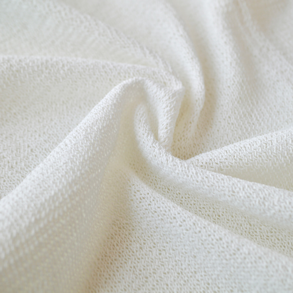 【洗える透かし編みUVカーディガン】清涼感たっぷりペーパーMIXヤーン素材　オフホワイト　りんご1個分の軽さ 紫外線対策 19枚目の画像