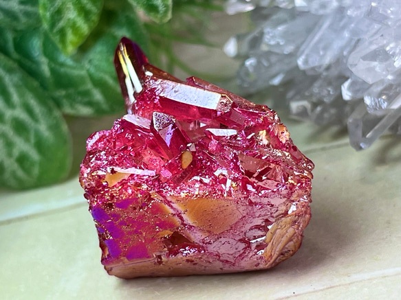 七色の夢✨　レッド　オーラ水晶　クリスタル　クラスター　原石 3枚目の画像