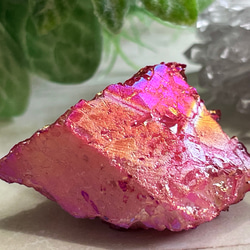 七色の夢✨　レッド　オーラ水晶　クリスタル　クラスター　原石 6枚目の画像