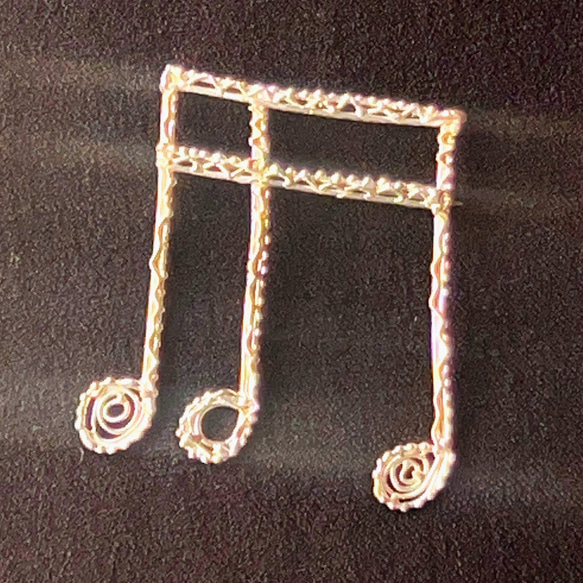 音符のブローチ《連桁》 8枚目の画像